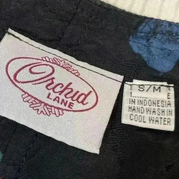 Orchid Lane Best Boho Buddha Hipster Vest Woman’s Size S/M Black Gold buttons - Picture 7 of 15